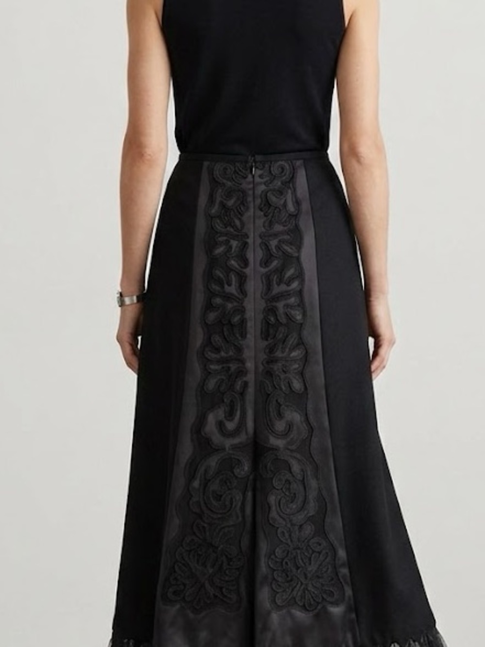 BN Black High-Low Skirt Back Detail Soutache Embroidery Ruffle Mesh Hem - Sz 6